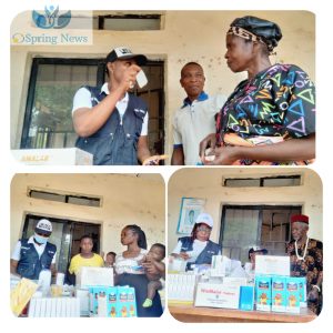 Pharmacists issuing free drugs to Constituents
