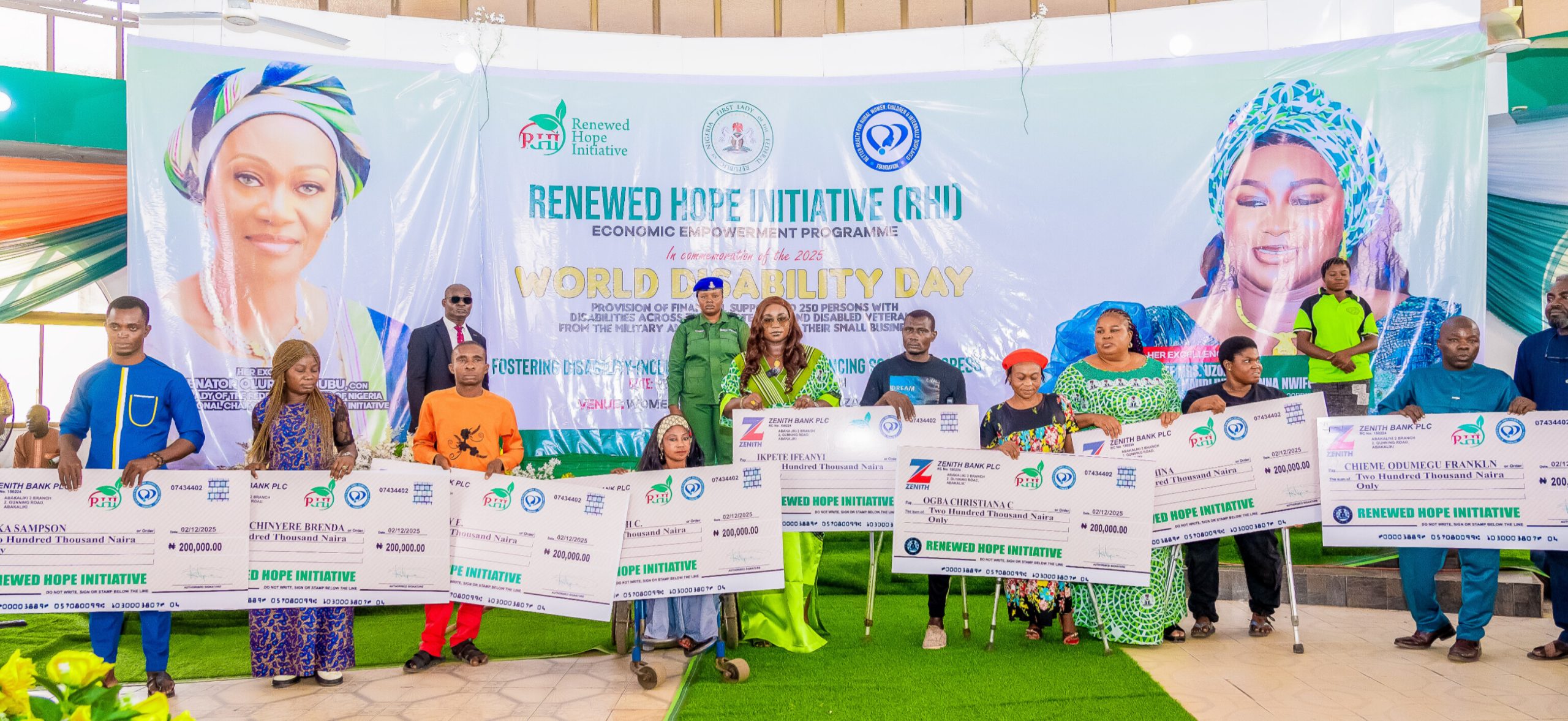 PWD in a group photo with Ebonyi First lady, Uzoamaka Ogbonna Nwifuru 