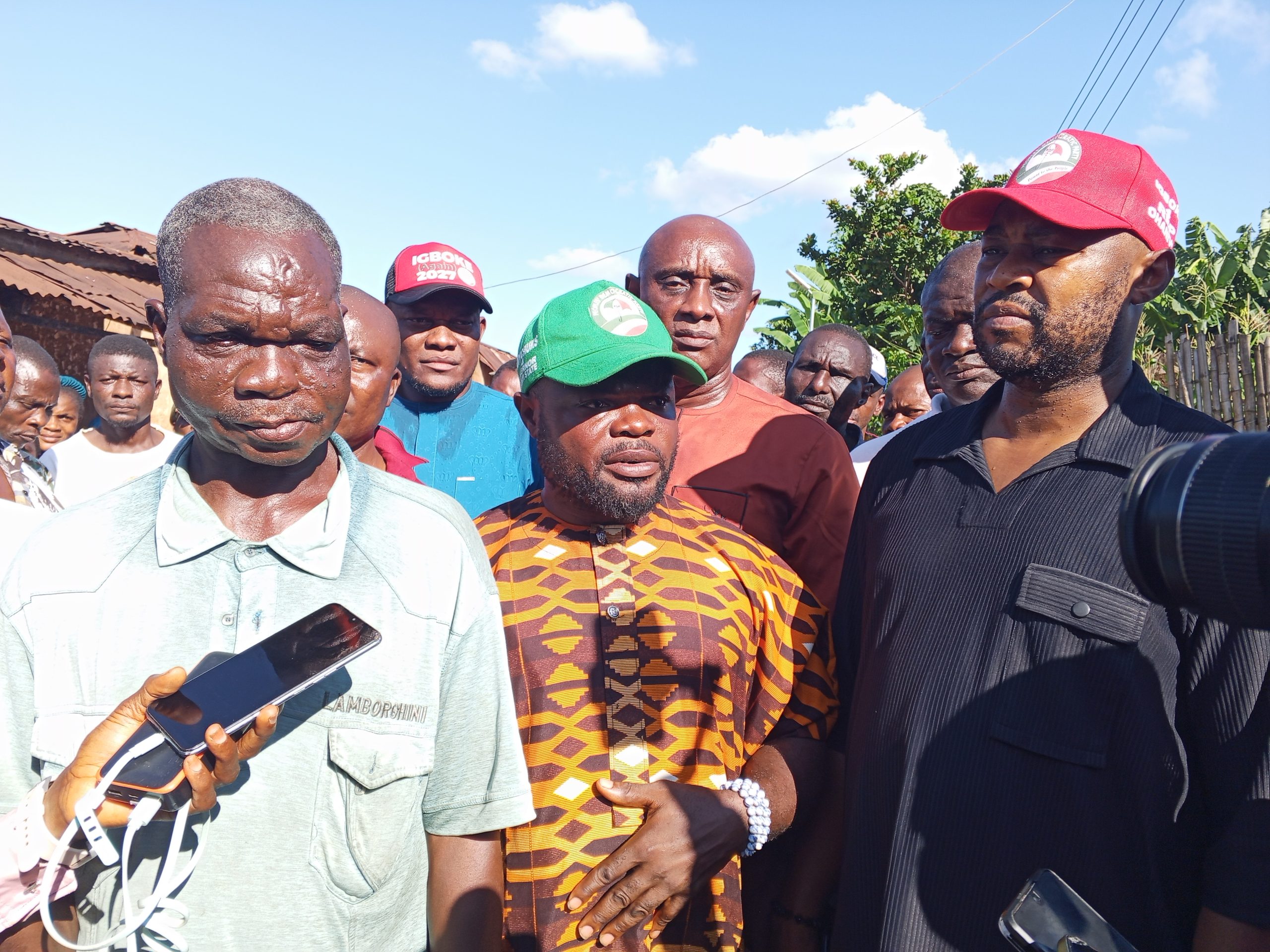 PDP stakeholders with some of the victims